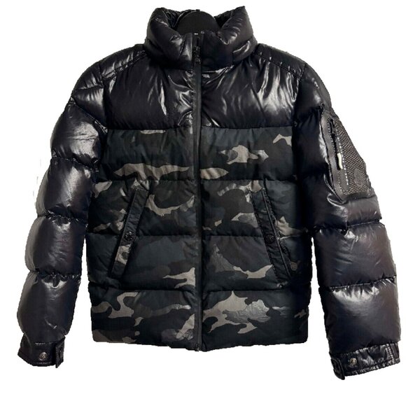 Moncler Boys Down Jacket In Camo Black Size 10 Years